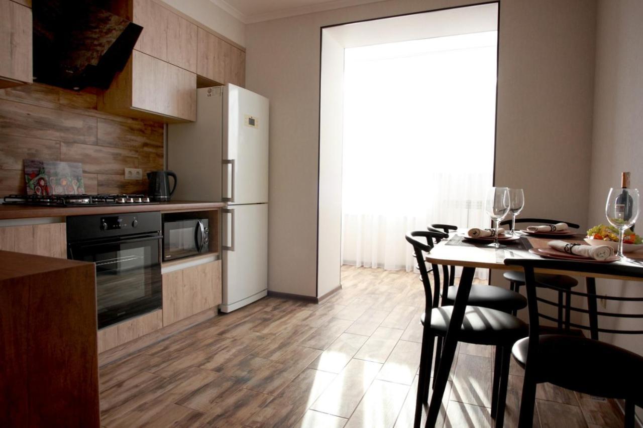 Apartament Vasilya Porika 48 Street Vinnytsya,Ukraine Vinnitsa Eksteriør bilde